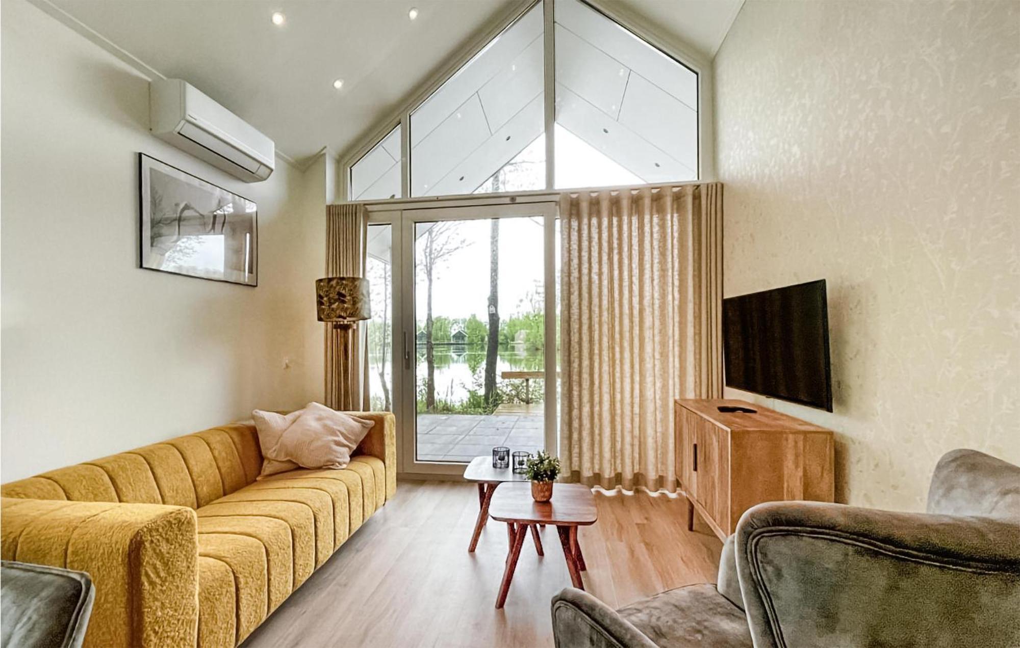 Cozy Home In Oosterwolde With Sauna Dış mekan fotoğraf
